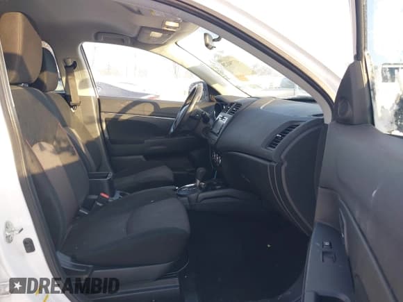 ✅ 2017 Mitsubishi Outlander SE • VIN: JA4AP3AW1HZ060889 • Lot: 43794129. Listed on IAAI with 131,641 mi. Free auction sales archive from the USA and detailed vehicle history report at DreamBid. Image 5.