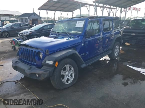 ✅ 2020 Jeep Wrangler Unlimited Sport S • VIN: 1C4HJXDN3LW149986 • Лот: 42970674. Опубликован ранее на IAAI с пробегом 124 935 миль. Бесплатный доступ к архиву аукционных продаж из США и подробный отчёт об истории автомобиля на DreamBid. Изображение 2.