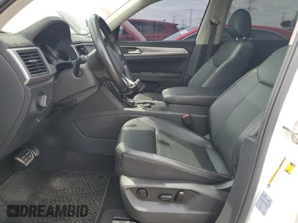 ✅ 2021 Volkswagen Atlas SE • VIN: 1V2RR2CA7MC533799 • Лот: 63811155. Опубликован ранее на Copart с пробегом 61 666 миль. Бесплатный доступ к архиву аукционных продаж из США и подробный отчёт об истории автомобиля на DreamBid. Изображение 7.