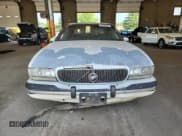 ✅ 1994 Buick LeSabre Custom • VIN: 1G4HP52L5RH457979 • Лот: 64993845. Опубликован ранее на Copart с пробегом 300 513 миль. Бесплатный доступ к архиву аукционных продаж из США и подробный отчёт об истории автомобиля на DreamBid. Изображение 5.