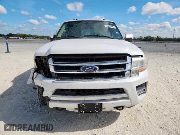 ✅ 2015 Ford Expedition Limited • VIN: 1FMJU2AT1FEF28232 • Lot: 84970825. Wystawiony na Copart z przebiegiem 217 743 mil. Bezpłatny archiwum sprzedaży aukcyjnych z USA i szczegółowy raport historii pojazdu na DreamBid. Zdjęcie 5.