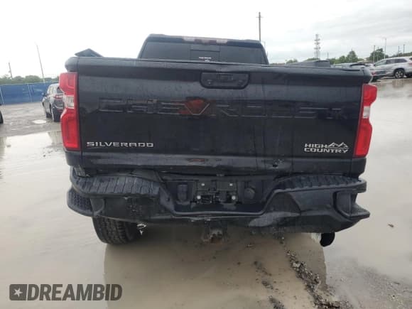 ✅ 2020 Chevrolet Silverado 2500HD High Country • VIN: 1GC4YREY0LF313628 • Лот: 82348425. Опубликован ранее на Copart с пробегом 84 165 миль. Бесплатный доступ к архиву аукционных продаж из США и подробный отчёт об истории автомобиля на DreamBid. Изображение 6.