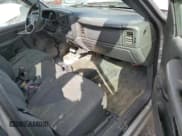 ✅ 2006 Chevrolet Silverado 1500 LS • VIN: 1GCEC19X16Z205186 • Лот: 79639004. Опубликован ранее на Copart с пробегом 200 735 миль. Бесплатный доступ к архиву аукционных продаж из США и подробный отчёт об истории автомобиля на DreamBid. Изображение 8.