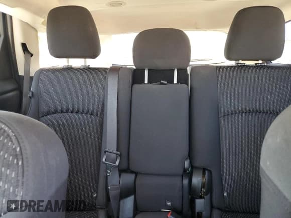 ✅ 2018 Dodge Journey SE • VIN: 3C4PDCAB5JT535706 • Lot: 84874695. Wystawiony na Copart z przebiegiem Nie podano. Bezpłatny archiwum sprzedaży aukcyjnych z USA i szczegółowy raport historii pojazdu na DreamBid. Zdjęcie 10.