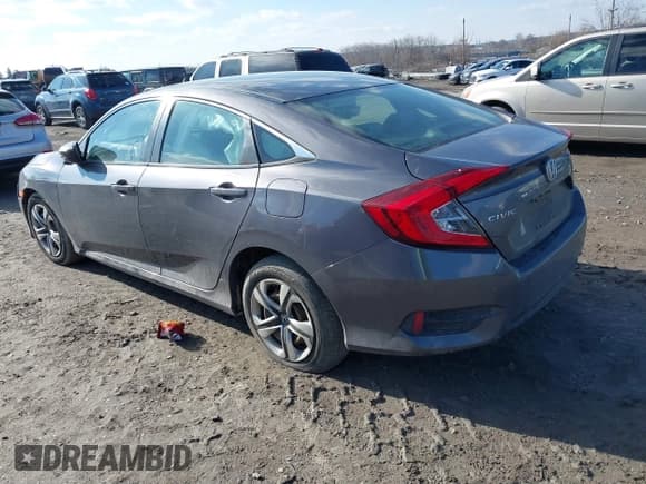 ✅ 2017 Honda Civic LX • VIN: 2HGFC2F5XHH533028 • Lot: 41540773. Wystawiony na IAAI z przebiegiem 102 572 mil. Bezpłatny archiwum sprzedaży aukcyjnych z USA i szczegółowy raport historii pojazdu na DreamBid. Zdjęcie 3.