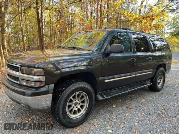 ✅ 2005 Chevrolet Suburban LT • VIN: 3GNEC16Z35G213608 • Лот: 92740565. Опубликован ранее на Copart с пробегом 55 778 миль. Бесплатный доступ к архиву аукционных продаж из США и подробный отчёт об истории автомобиля на DreamBid. Изображение 2.