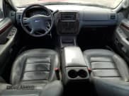 ✅ 2005 Ford Explorer Limited • VIN: 1FMDU75K05UA90304 • Лот: 50768675. Опубликован ранее на Copart с пробегом 141 190 миль. Бесплатный доступ к архиву аукционных продаж из США и подробный отчёт об истории автомобиля на DreamBid. Изображение 8.