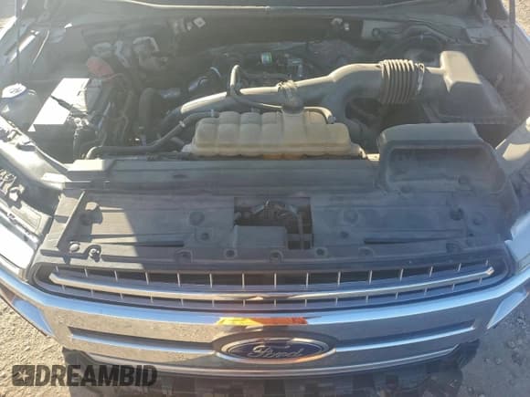 ✅ 2019 Ford F-150 XL • VIN: 1FTEX1EP6KKF18392 • Lot: 94328195. Listed on Copart with 152,267 mi. Free auction sales archive from the USA and detailed vehicle history report at DreamBid. Image 11.