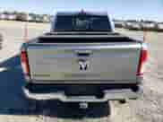 2020 Ram 1500 Big Horn z VIN 1C6SRFFT9LN393045, wystawiony jako Copart lot #66880755 z przebiegiem 81 615 mil mil oraz Szkoda całkowita • Salvage title. Historia ofert i sprzedaży dostępna na DreamBid. Obrazek 6.