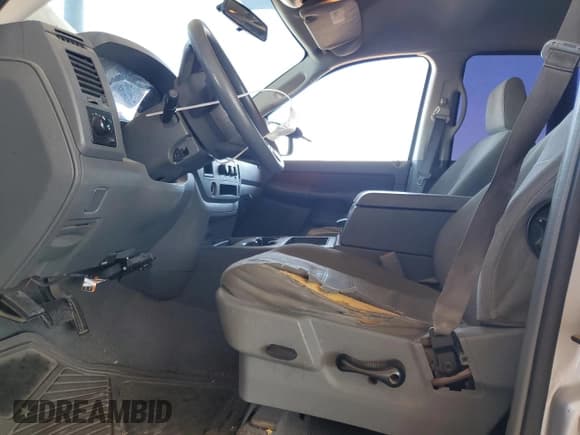 ✅ 2006 Dodge 1500 SLT • VIN: 1D7HA18246J182208 • Лот: 74141054. Опубликован ранее на Copart с пробегом 225 197 миль. Бесплатный доступ к архиву аукционных продаж из США и подробный отчёт об истории автомобиля на DreamBid. Изображение 7.