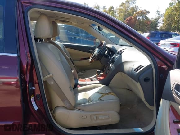 ✅ 2007 Lexus ES 330 • VIN: JTHBJ46G272096762 • Lot: 43539828. Listed on IAAI with 287,011 mi. Free auction sales archive from the USA and detailed vehicle history report at DreamBid. Image 5.