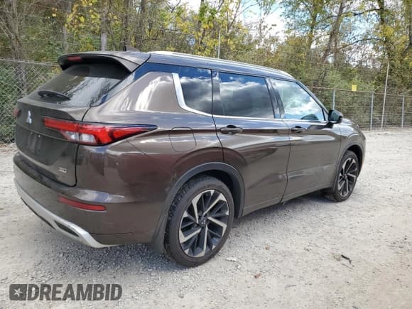 ✅ 2022 Mitsubishi Outlander SEL • VIN: JA4J4VA8XNZ070645 • Лот: 86651855. Опубликован ранее на Copart с пробегом 66 264 миль. Бесплатный доступ к архиву аукционных продаж из США и подробный отчёт об истории автомобиля на DreamBid. Изображение 3.