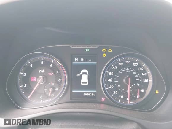 2020 Hyundai Veloster z VIN KMHT36AH1LU005678, wystawiony jako IAAI lot #42054320 z przebiegiem 102 802 mil mil oraz . Historia ofert i sprzedaży dostępna na DreamBid. Obrazek 7.