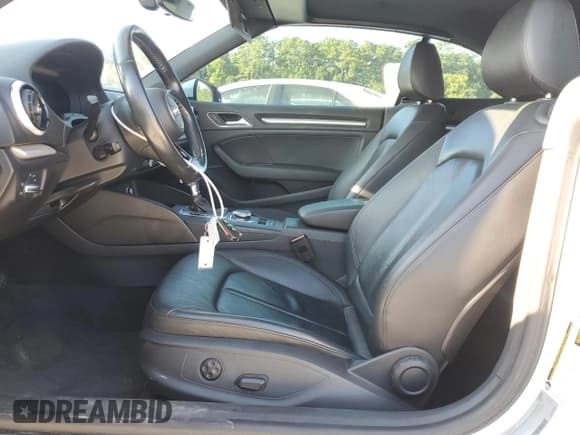 ✅ 2018 Audi A3 Cabriolet Premium • VIN: WAU6ULFF3J1087591 • Лот: 66791465. Опубликован ранее на Copart с пробегом 89 244 миль. Бесплатный доступ к архиву аукционных продаж из США и подробный отчёт об истории автомобиля на DreamBid. Изображение 7.