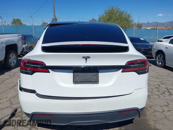 ✅ 2023 Tesla Model X • VIN: 7SAXCBE55PF369134 • Лот: 43449819. Опубликован ранее на IAAI с пробегом 27 794 миль. Бесплатный доступ к архиву аукционных продаж из США и подробный отчёт об истории автомобиля на DreamBid. Изображение 16.