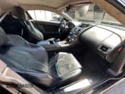 ✅ 2011 Aston Martin Vantage • VIN: SCFEFBAK2BGC14745 • Lot: 62489735. Wystawiony na Copart z przebiegiem 77 389 mil. Bezpłatny archiwum sprzedaży aukcyjnych z USA i szczegółowy raport historii pojazdu na DreamBid. Zdjęcie 5.