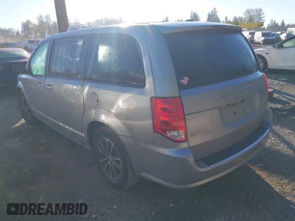 ✅ 2018 Dodge Grand Caravan GT • VIN: 2C4RDGEG4JR195487 • Lot: 43461386. Wystawiony na IAAI z przebiegiem 157 407 mil. Bezpłatny archiwum sprzedaży aukcyjnych z USA i szczegółowy raport historii pojazdu na DreamBid. Zdjęcie 3.