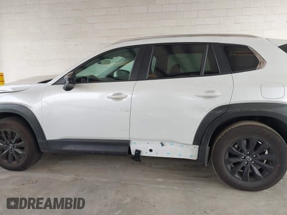 ✅ 2024 Mazda CX-50 S Preferred • VIN: 7MMVABBM5RN213511 • Лот: 43139719. Опубликован ранее на IAAI с пробегом 5 239 миль. Бесплатный доступ к архиву аукционных продаж из США и подробный отчёт об истории автомобиля на DreamBid. Изображение 14.
