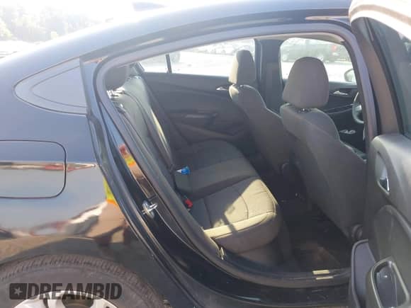 2019 Chevrolet Cruze LS с VIN 1G1BC5SM0K7152215, выставлен на аукционе IAAI как лот 42590862 с пробегом 150 357 миль миль и . История ставок и продаж доступна на DreamBid. Изображение 8.