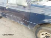 ✅ 1999 Ford Ranger XL • VIN: 1FTYR14VXXPC05122 • Lot: 43719302. Wystawiony na IAAI z przebiegiem 410 039 mil. Bezpłatny archiwum sprzedaży aukcyjnych z USA i szczegółowy raport historii pojazdu na DreamBid. Zdjęcie 6.