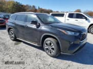✅ 2020 Toyota Highlander XLE • VIN: 5TDGZRAH2LS015694 • Lot: 92057195. Listed on Copart with 65,697 mi. Free auction sales archive from the USA and detailed vehicle history report at DreamBid. Image 4.