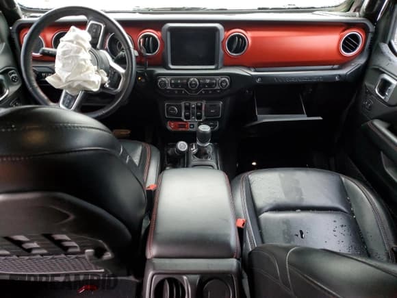 ✅ 2018 Jeep Wrangler Unlimited Rubicon • VIN: 1C4HJXFNXJW196460 • Lot: 49681715. Listed on Copart with 71,187 mi. Free auction sales archive from the USA and detailed vehicle history report at DreamBid. Image 8.