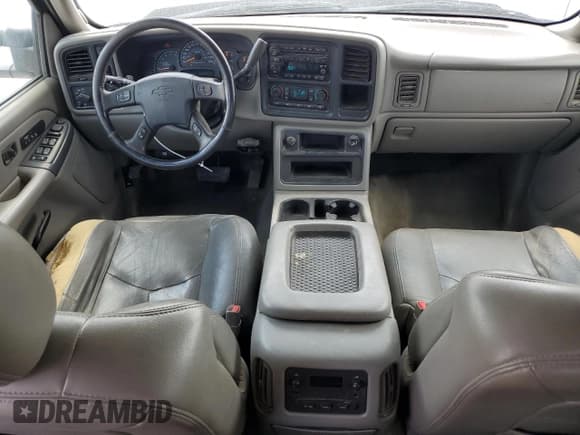 ✅ 2006 Chevrolet Silverado 2500HD LT3 • VIN: 1GCHK23U26F271526 • Лот: 63318455. Опубликован ранее на Copart с пробегом 202 510 миль. Бесплатный доступ к архиву аукционных продаж из США и подробный отчёт об истории автомобиля на DreamBid. Изображение 8.