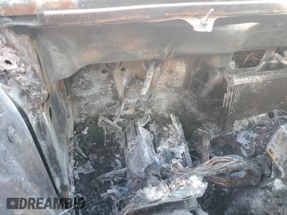 ✅ 2010 Jeep Wrangler Unlimited Sahara • VIN: 1J4BA5H16AL220656 • Lot: 83873645. Wystawiony na Copart z przebiegiem Nie podano. Bezpłatny archiwum sprzedaży aukcyjnych z USA i szczegółowy raport historii pojazdu na DreamBid. Zdjęcie 9.