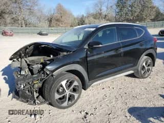 2018 Hyundai Tucson Sport z VIN KM8J33AL8JU819723, wystawiony jako Copart lot #45836125 z przebiegiem 103 721 mil mil oraz Szkoda całkowita • Salvage title. Historia ofert i sprzedaży dostępna na DreamBid. Obrazek 1.