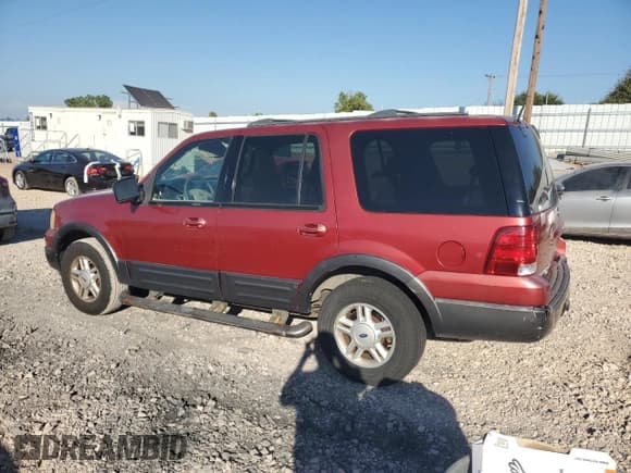 ✅ 2004 Ford Expedition Special Service • VIN: 1FMPU15L34LA94323 • Lot: 86233005. Wystawiony na Copart z przebiegiem 243 176 mil. Bezpłatny archiwum sprzedaży aukcyjnych z USA i szczegółowy raport historii pojazdu na DreamBid. Zdjęcie 2.