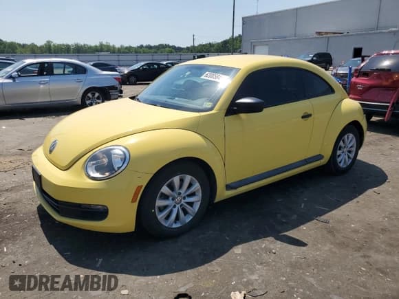 ✅ 2015 Volkswagen Beetle Fleet Edition • VIN: 3VWF17AT9FM635908 • Lot: 62085845. Listed on Copart with 78,056 mi. Free auction sales archive from the USA and detailed vehicle history report at DreamBid. Image 1.