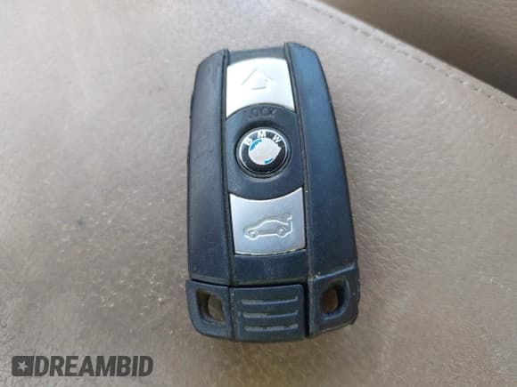 ✅ 2007 BMW 3 Series 328i • VIN: WBAVA33587KX76898 • Lot: 43432081. Listed on IAAI with 126,628 mi. Free auction sales archive from the USA and detailed vehicle history report at DreamBid. Image 11.