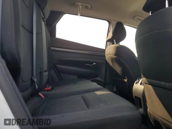 2022 Hyundai Tucson Blue z VIN KM8JBCA12NU040664, wystawiony jako Copart lot #60449865 z przebiegiem 45 200 mil mil oraz Szkoda całkowita • Salvage title. Historia ofert i sprzedaży dostępna na DreamBid. Obrazek 11.