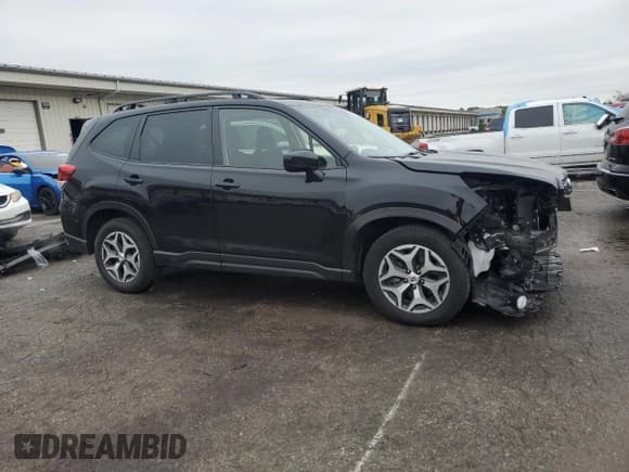 ✅ 2023 Subaru Forester Premium • VIN: JF2SKAEC7PH405541 • Lot: 82771825. Wystawiony na Copart z przebiegiem 41 541 mil. Bezpłatny archiwum sprzedaży aukcyjnych z USA i szczegółowy raport historii pojazdu na DreamBid. Zdjęcie 4.