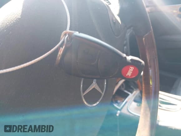 ✅ 2006 Mercedes-Benz E 350 • VIN: WDBUF56J56A861429 • Lot: 42806995. Listed on IAAI with Not provided. Free auction sales archive from the USA and detailed vehicle history report at DreamBid. Image 11.