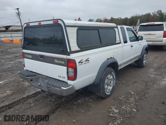 ✅ 1999 Nissan Frontier XE • VIN: 1N6ED26Y4XC302805 • Lot: 86704975. Listed on Copart with 117,046 mi. Free auction sales archive from the USA and detailed vehicle history report at DreamBid. Image 3.