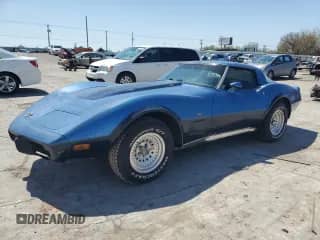 1978 Chevrolet Corvette z VIN 1Z87L8S413765, wystawiony jako Copart lot #51996085 z przebiegiem 45 274 mil mil oraz Szkoda całkowita • Salvage title. Historia ofert i sprzedaży dostępna na DreamBid. Obrazek 1.