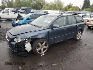 ✅ 2008 Volvo V50 2.4L • VIN: YV1MW382X82382152 • Лот: 74745624. Опубликован ранее на Copart с пробегом 228 565 миль. Бесплатный доступ к архиву аукционных продаж из США и подробный отчёт об истории автомобиля на DreamBid. Изображение 1.
