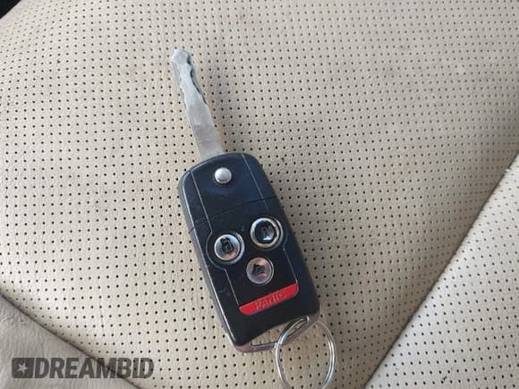 ✅ 2012 Acura TSX • VIN: JH4CU2F43CC020137 • Lot: 43208889. Listed on IAAI with 331,541 mi. Free auction sales archive from the USA and detailed vehicle history report at DreamBid. Image 11.