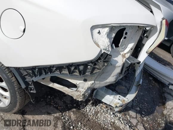 ✅ 2018 Ford Fiesta Titanium • VIN: 3FADP4CJ0JM138926 • Lot: 41578956. Listed on IAAI with 152,579 mi. Free auction sales archive from the USA and detailed vehicle history report at DreamBid. Image 6.