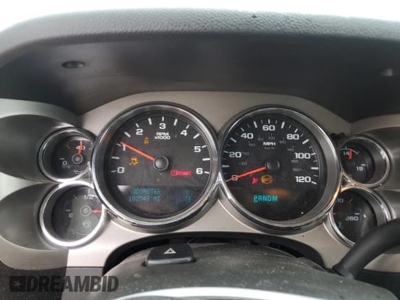 ✅ 2013 GMC Sierra 1500 SLE • VIN: 1GTR1VE07DZ299207 • Lot: 64427205. Wystawiony na Copart z przebiegiem 102 048 mil. Bezpłatny archiwum sprzedaży aukcyjnych z USA i szczegółowy raport historii pojazdu na DreamBid. Zdjęcie 9.