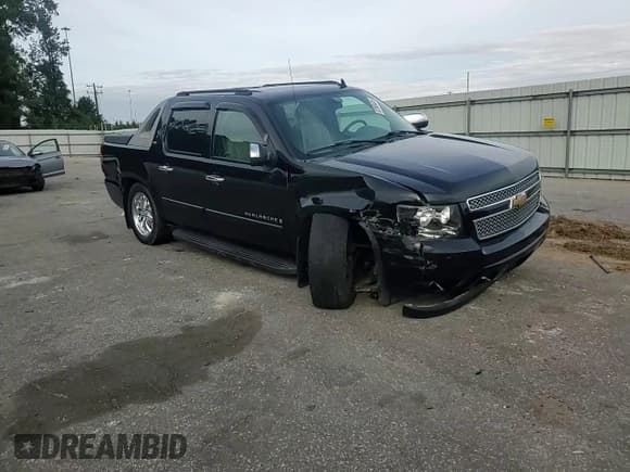 ✅ 2008 Chevrolet Avalanche 2LT • VIN: 3GNEC12J18G139383 • Lot: 82388435. Wystawiony na Copart z przebiegiem 231 326 mil. Bezpłatny archiwum sprzedaży aukcyjnych z USA i szczegółowy raport historii pojazdu na DreamBid. Zdjęcie 13.
