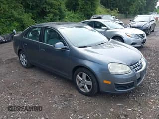 ✅ 2009 Volkswagen Jetta SE • VIN: 3VWRZ71K99M143509 • Lot: 42922911. Listed on IAAI with 133,728 mi. Free auction sales archive from the USA and detailed vehicle history report at DreamBid. Image 1.