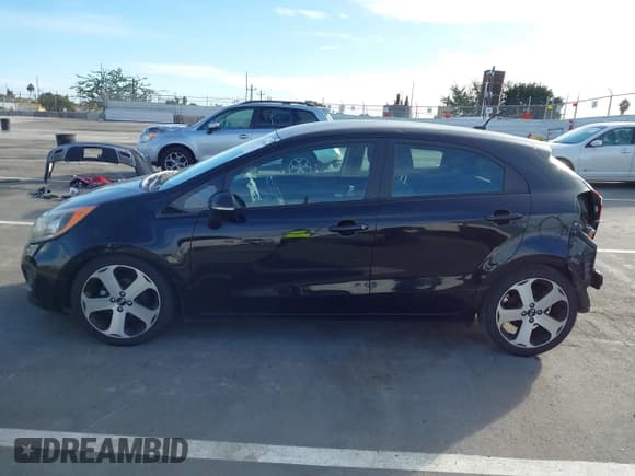 ✅ 2013 Kia Rio EX • VIN: KNADN5A31D6136842 • Lot: 43757042. Listed on IAAI with 107,054 mi. Free auction sales archive from the USA and detailed vehicle history report at DreamBid. Image 15.