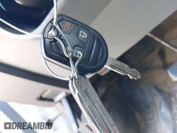 ✅ 2016 Ford F-250 XL • VIN: 1FTBF2A69GEA43352 • Lot: 43414100. Listed on IAAI with 179,863 mi. Free auction sales archive from the USA and detailed vehicle history report at DreamBid. Image 11.