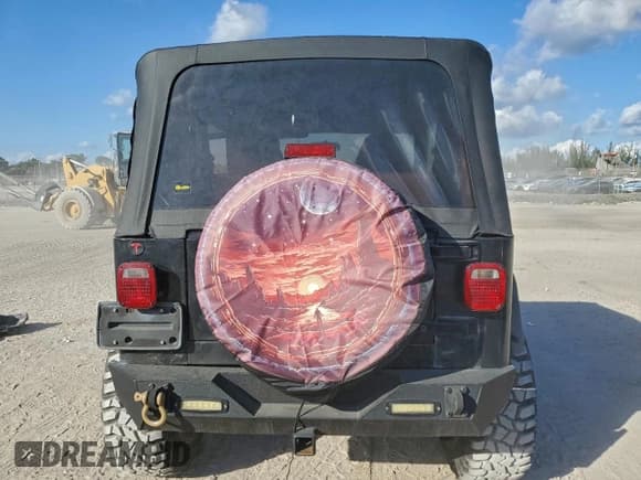 ✅ 2002 Jeep Wrangler Sahara • VIN: 1J4FA59SX2P739910 • Lot: 94188655. Listed on Copart with 109,888 mi. Free auction sales archive from the USA and detailed vehicle history report at DreamBid. Image 6.