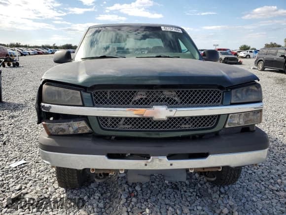 ✅ 2003 Chevrolet Silverado 2500HD LS • VIN: 1GCHK29U03E274062 • Lot: 82757165. Wystawiony na Copart z przebiegiem 329 319 mil. Bezpłatny archiwum sprzedaży aukcyjnych z USA i szczegółowy raport historii pojazdu na DreamBid. Zdjęcie 5.