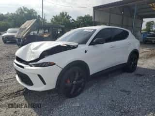 2023 Dodge Hornet GT z VIN ZACNDFAN7P3A02007, wystawiony jako Copart lot #62416345 z przebiegiem 29 340 mil mil oraz Szkoda całkowita • Salvage title. Historia ofert i sprzedaży dostępna na DreamBid. Obrazek 1.