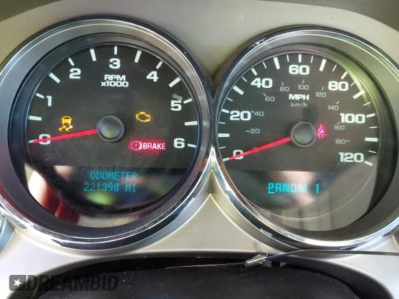 ✅ 2013 Chevrolet Silverado 2500HD Work Truck • VIN: 1GC2CVCG2DZ185563 • Lot: 43411016. Wystawiony na IAAI z przebiegiem 221 398 mil. Bezpłatny archiwum sprzedaży aukcyjnych z USA i szczegółowy raport historii pojazdu na DreamBid. Zdjęcie 7.