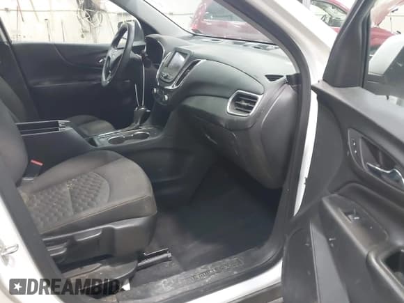 ✅ 2020 Chevrolet Equinox LT • VIN: 3GNAXTEVXLS725714 • Lot: 43037100. Listed on IAAI with 114,374 mi. Free auction sales archive from the USA and detailed vehicle history report at DreamBid. Image 5.